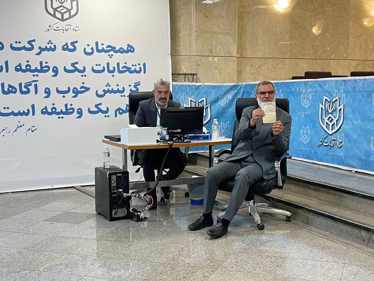 ثبت نام یک چهره نظامی دیگر در انتخابات/ رویانیان نامزد شد