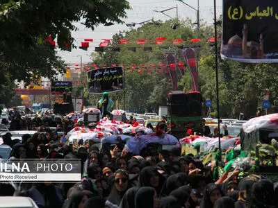 برگزاری آئین تشییع نمادین پیکر شهدای کربلا در قزوین 