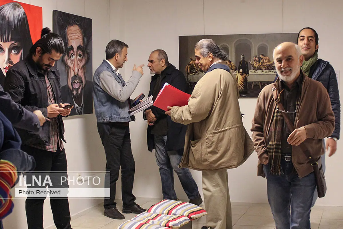 نمایشگاه گروهی کارتون و کاریکاتور "طنزیم" افتتاح شد