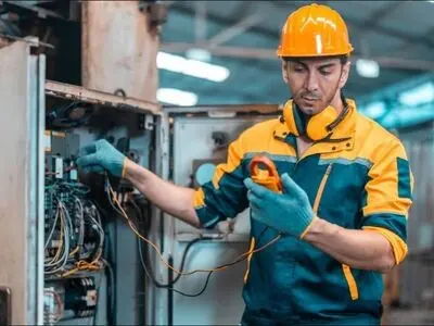 شرایط جذب کارشناسان ایمنی و بهداشت حرفه‌ای را اصلاح کنید