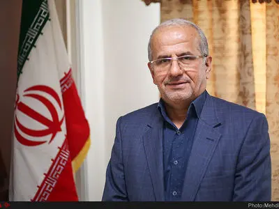 ثبت پدر و مادر فرضی در شناسنامه کودکان بی‌هویت/صدور ۲۱۰ شناسنامه صوری در نیمه نخست سال جاری/ ۳۶۶ مورد ازدواج زیر ۱۵ سال و ۲۹ مورد ازدواج کمتر از ۱۰ سال در کشور + عکس
