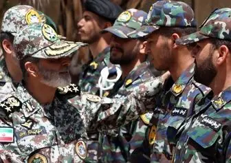 بازدید فرمانده کل ارتش از گروه پدافند هوایی آبدانان/ دیدار سرلشکر موسوی با خانواده شهید داریوش رضایی‌نژاد