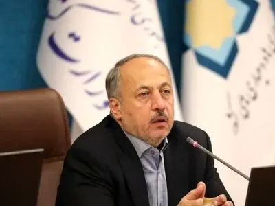 واگذاری بیش از ۸۰۰ دستگاه نیسان کمپرسی به شهرداری‌ها و دهیاری‌های کشور

