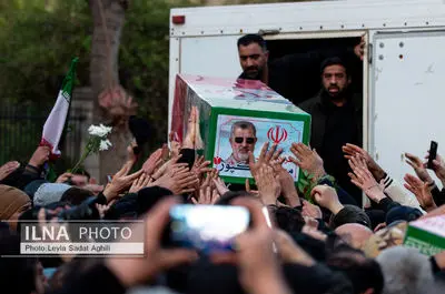 بدرقه فرماندهان جنگ تا بهشت