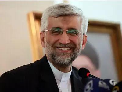 جلیلي: على الجمیع احترام نتیجة تصویت الشعب وعلینا أن نعمل جمیعاً لکل إیران