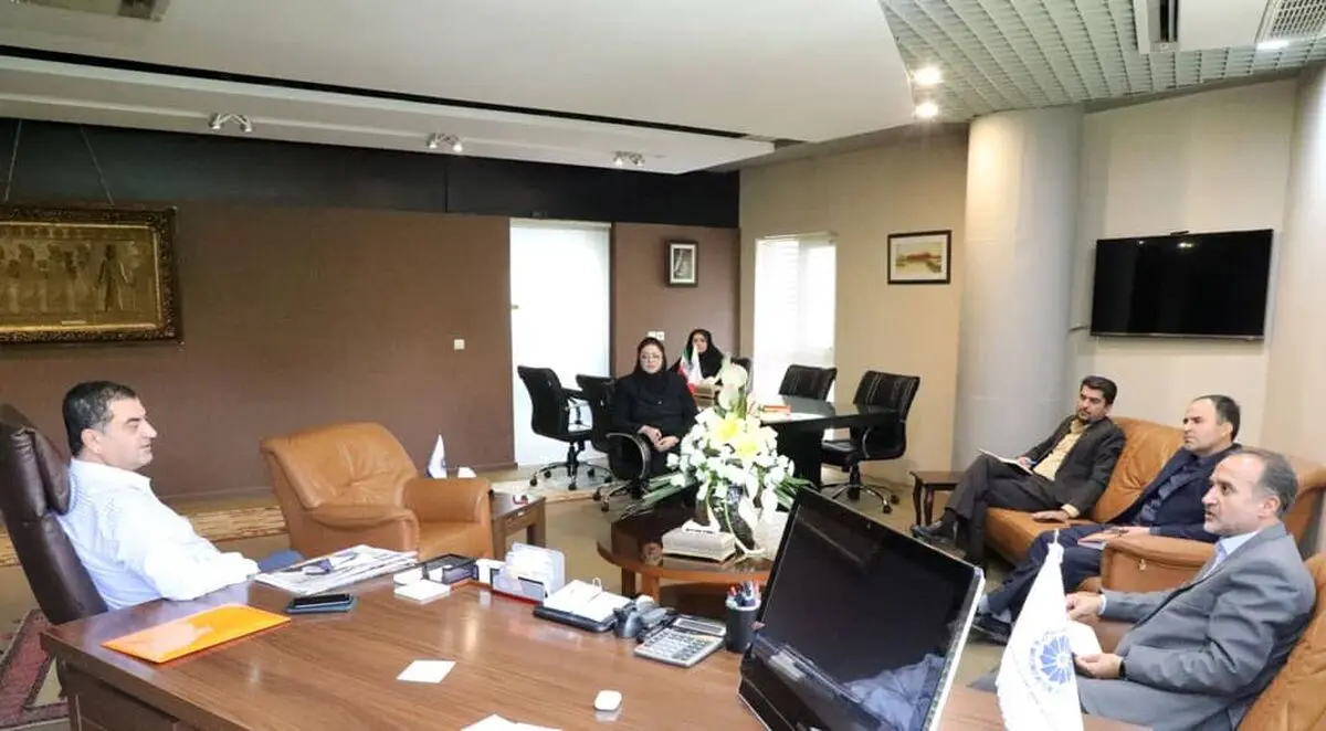 رفع مشکل بیکاری با تغییر فرهنگ پشت میزنشینی به مهارت آموزی 