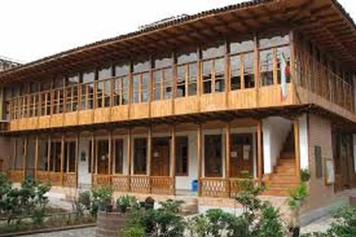 بازسازی خانه موزه تاریخی میرزا کوچک در رشت 