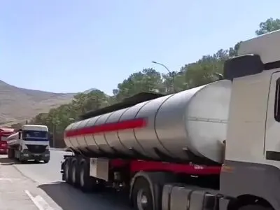 حرکت خود جوش کامیون داران برای آبیاری درختان تخت جمشید + فیلم