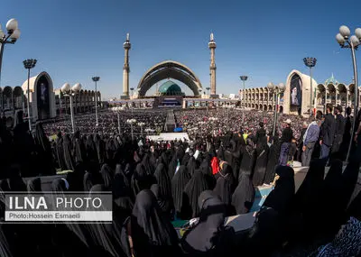 اقامه نماز بر پیکر رهبر شهید انقلاب در مصلای تهران/ 8