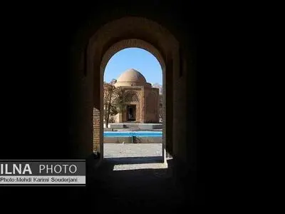 هنر معماری در تخت فولاد اصفهان