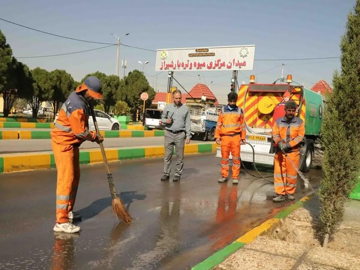  مقابله با شیوع پشه آئدس در بازار میوه و تره‌بار شیراز 
