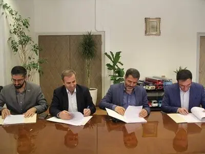 قرارداد خرید ۵۰۰ اتوبوس و ۵۰۰ مینی‌بوس با تولیدکنندگان داخلی منعقد شد