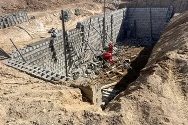 مرگ یک کارگر ساختمانی بر اثر ریزش دیوار بلوکی در جاده همدان 