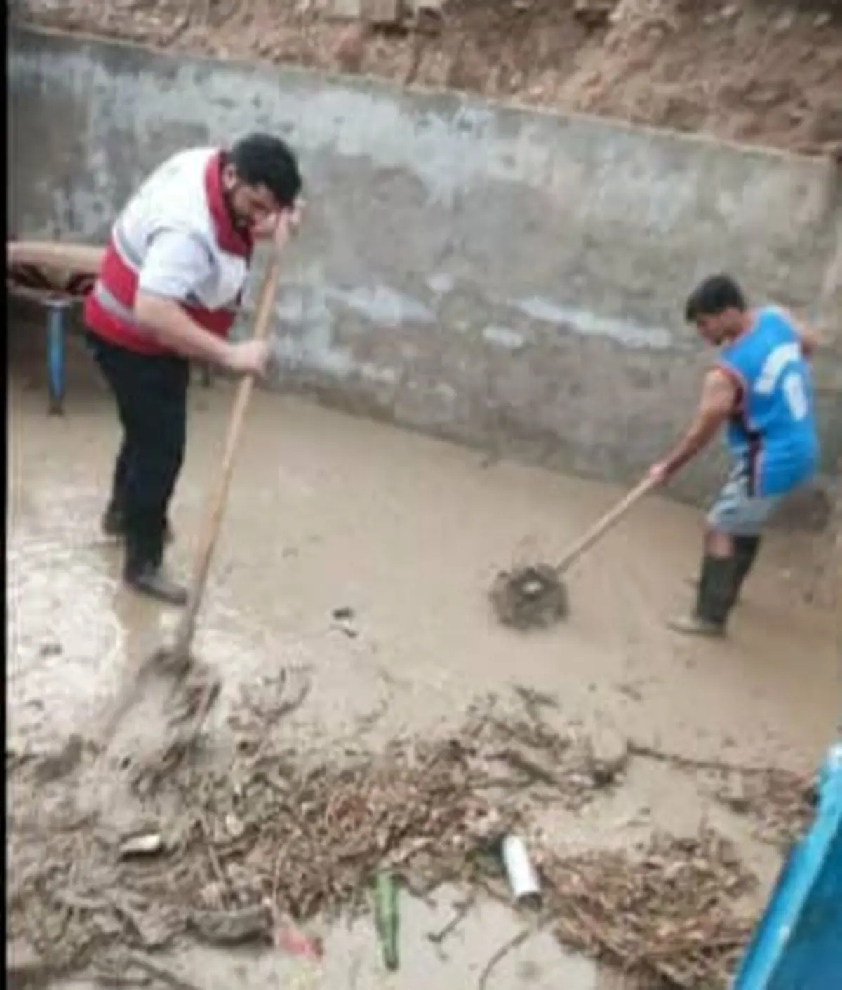 امدادرسانی به ۴۶ خانواده متاثر از سامانه بارشی مونسون/ارزیابی و توزیع اقلام ضروری بین متاثرین/ادامه آماده‌باش