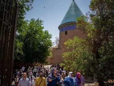 برگزاری چهارمین برنامه محله‌گردی انجمن فرهنگی‌تاریخی عالی‌قاپو در قزوین