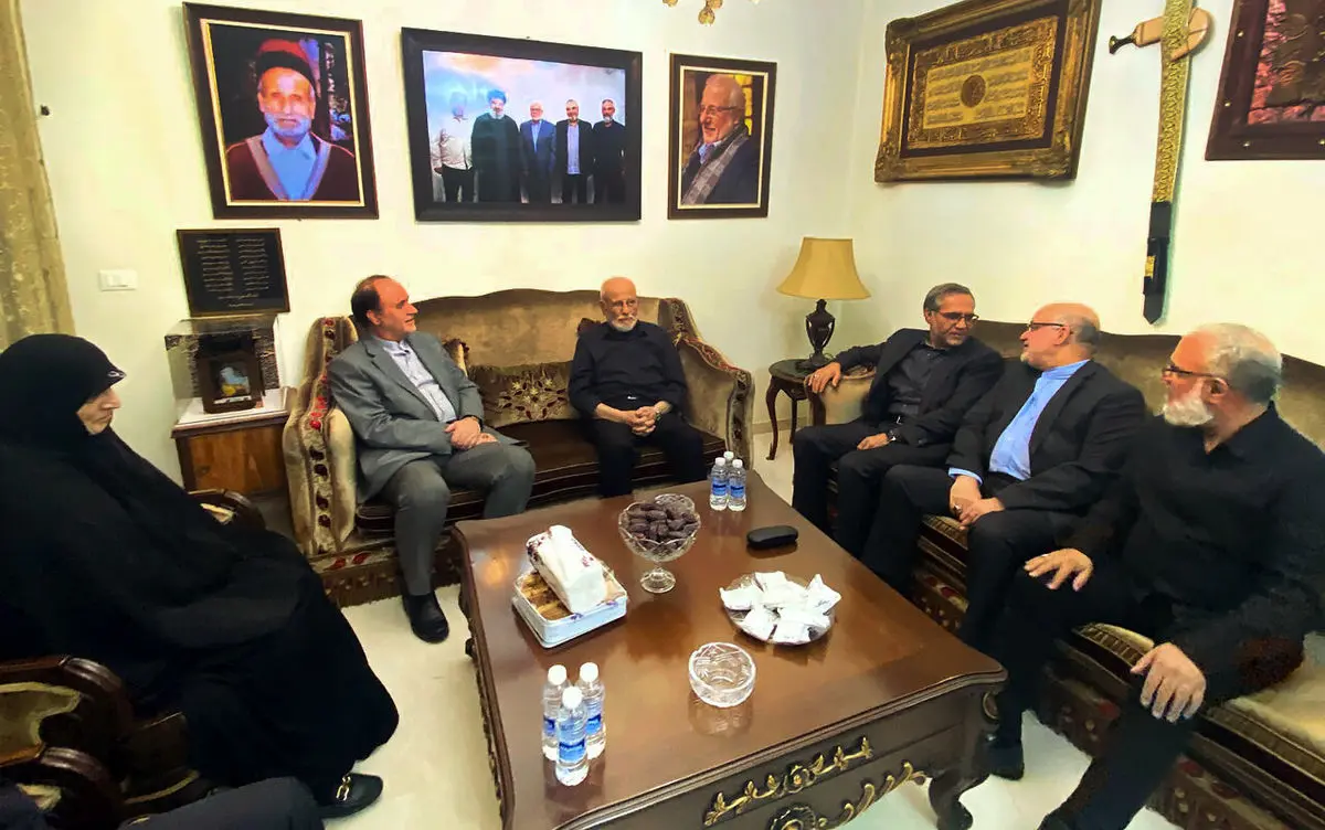 نایب رئیس مجلس با خانواده شهید سیدحسن نصرالله دیدار کرد