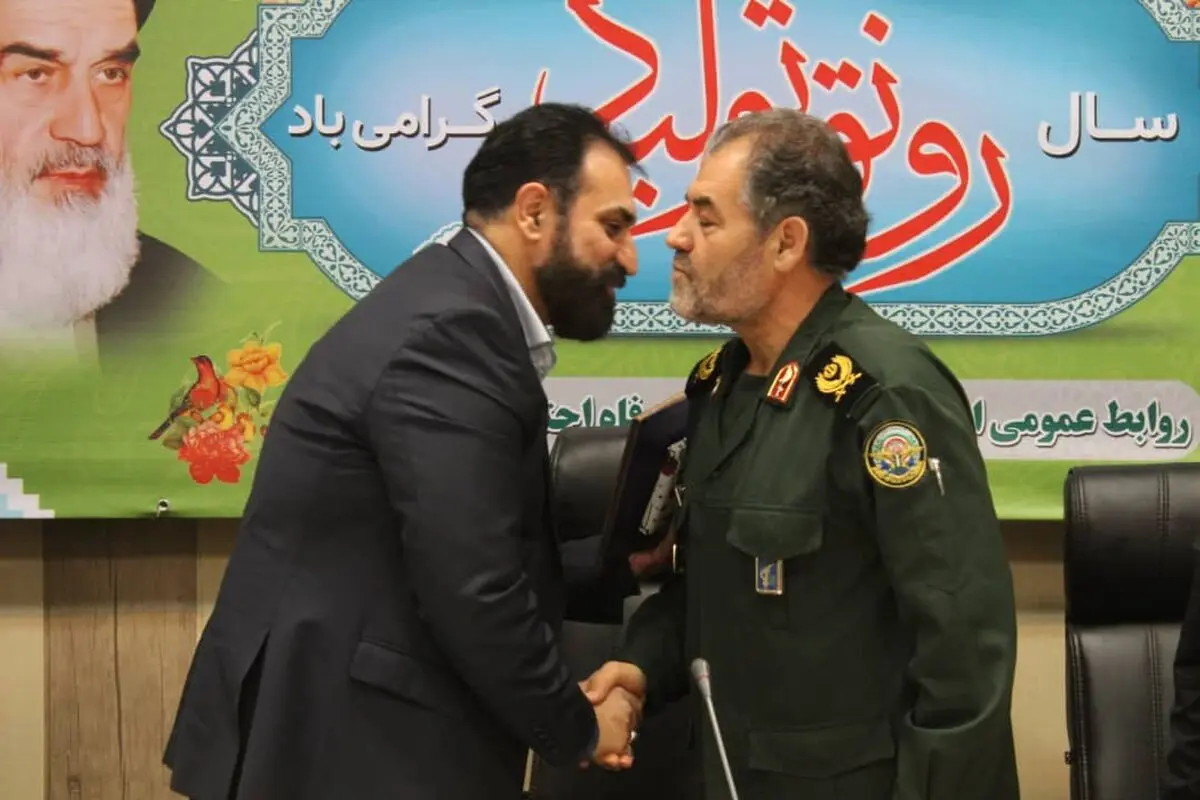 قدردانی از مدیرکل تعاون، کار و رفاه اجتماعی خوزستان به جهت توجه به خانواده شهدا