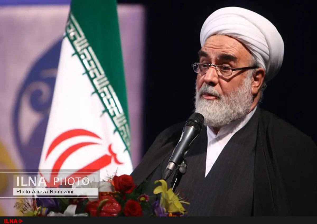روحانیت باید بداند همه هستی‌اش از انقلاب اسلامی است