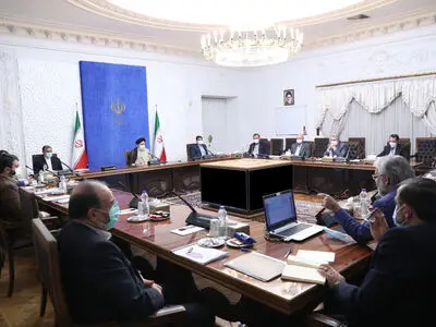 تداوم همکاری مؤثر تیم اقتصادی دولت برای ایجاد آرامش در بازار و تثبیت قیمت‌ها ضروری است