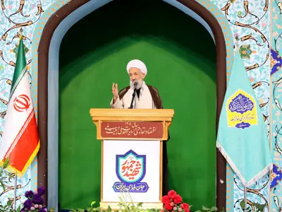 لزوم تشکیل قرارگاه عملیاتی برای مقابله با «تروریست‌های اقتصادی» / فراخوان برای تسهیل ازدواج جوانان و جوانی جمعیت