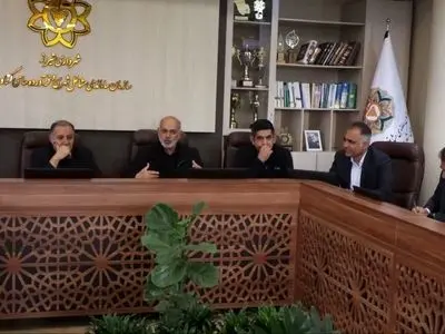 آغاز توزیع میوه شب عید در ۴۸ بازارچه شهرداری شیراز