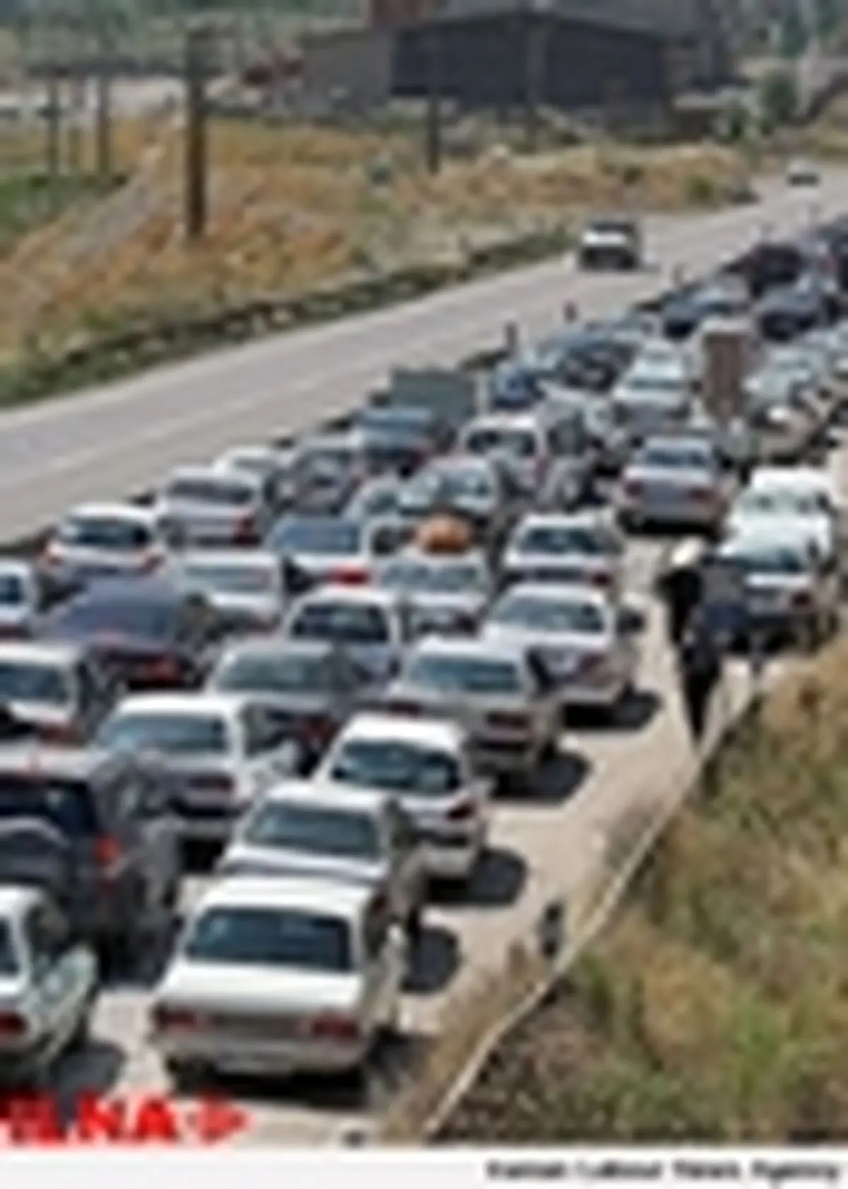 ترافیک نیمه سنگین در آزاد راه تهران - کرج / محدودیت تردد در هراز، فیروزکوه و چالوس