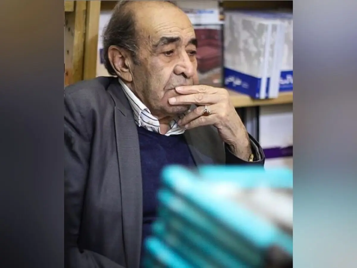 ایرج خواجه‌امیری اولین خواننده‌ای که واکسن کرونا زد+فیلم