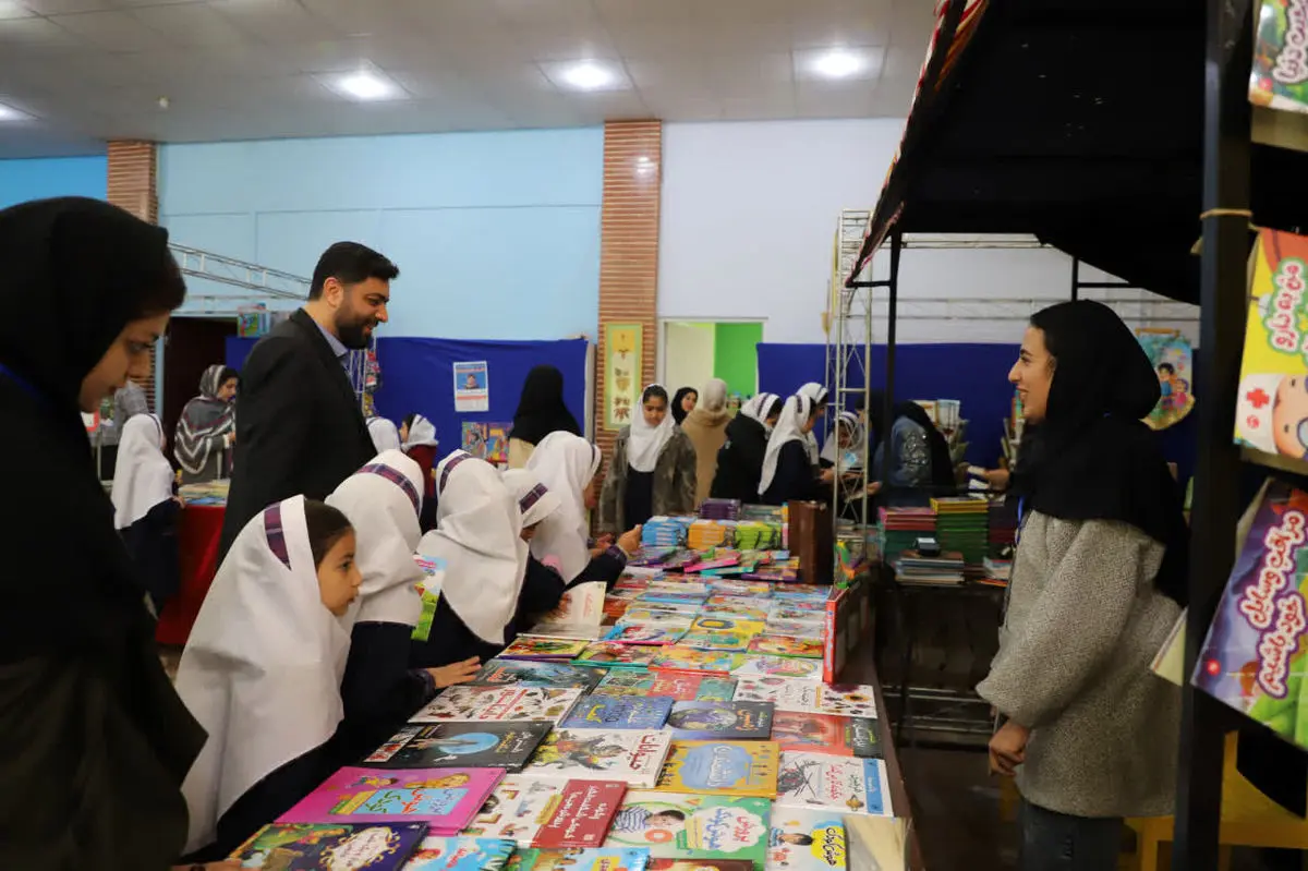 آغاز به کار چهارمین نمایشگاه تخصصی کتاب کودک و نوجوان در قزوین