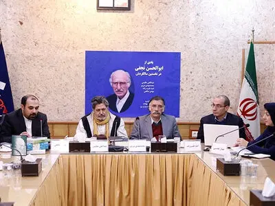 ابوالحسن نجفی دلش برای زبان و هویت ایران می‌سوخت
