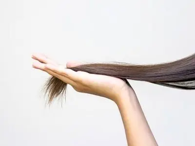 اگر با موی خیس بخوابیم چه اتفاقی برایمان می‌افتد؟