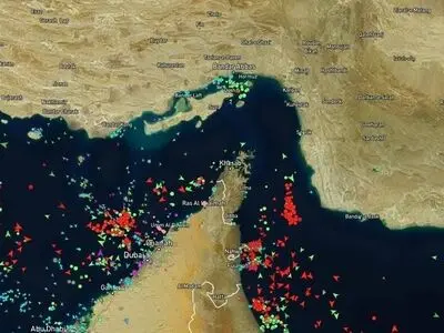 الجيش الإيراني يتحدث عن الإشراف الكامل على هرمز.. هذه عوائد المضيق