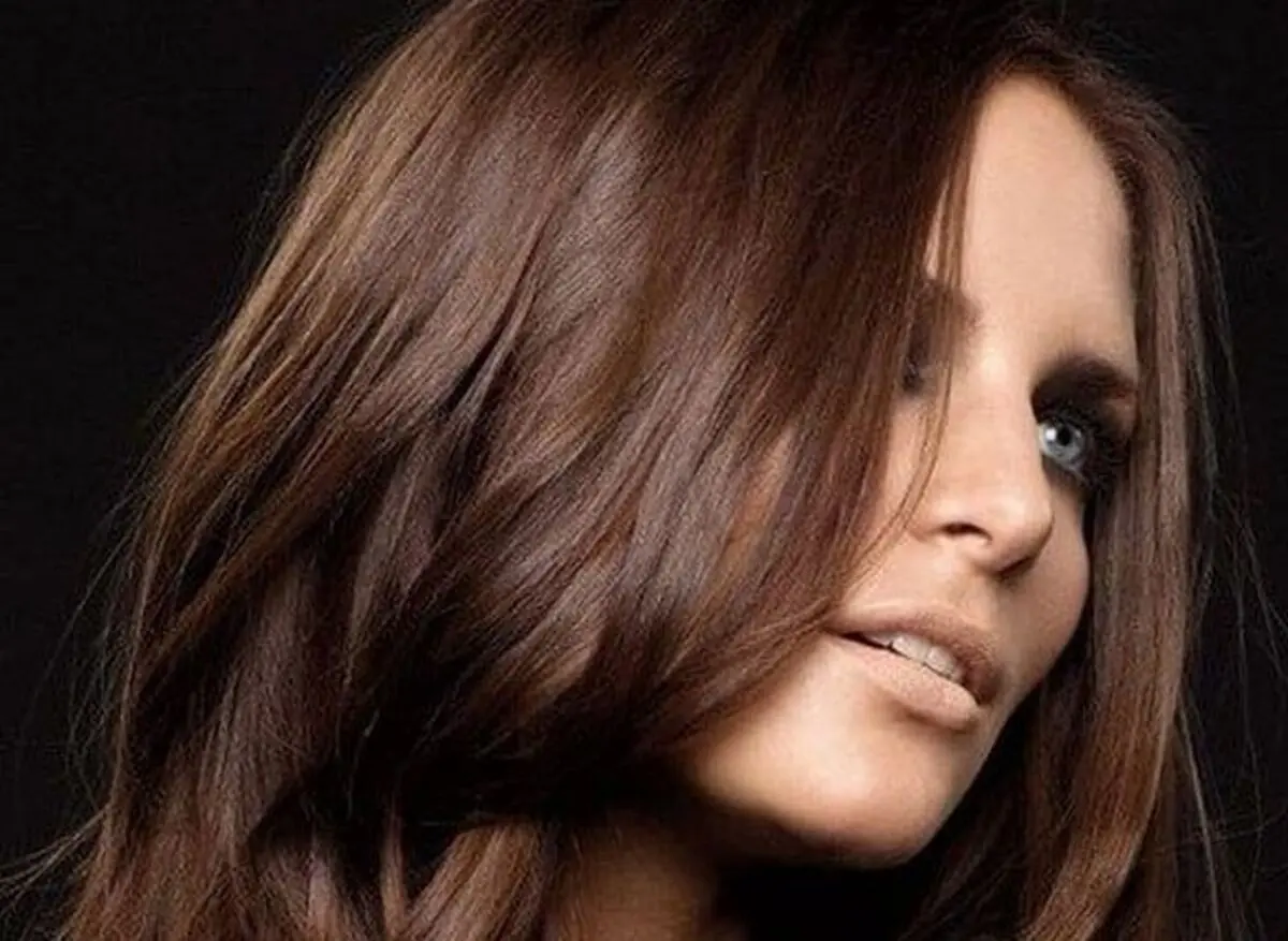 چگونه با حنا و قهوه رنگ موی گیاهی قهوه ای روشن و تیره درست کنیم؟