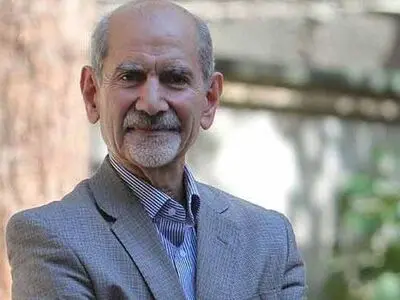 تاکید نخستین شهردار تهران پس از انقلاب بر توسعه دوچرخه‌رانی