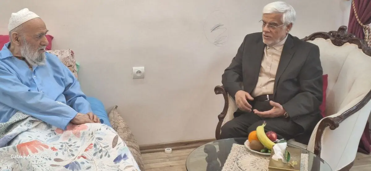 عارف: نمی‌توان کشور را رها کرد و کنار کشید
