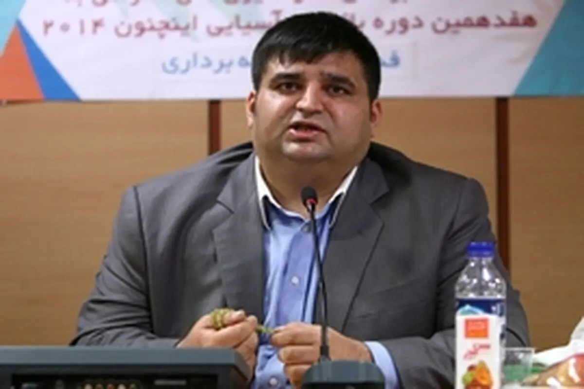 رضازاده: عضویت در شورای‌شهر شغل نیست / حاشیه‌سازان فکر ملی ندارند
