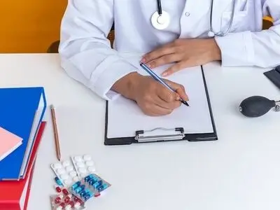 درخواست ویزیت یک میلیونی!/ مطب با ویزیت ۳۰۰-۴۰۰ هزار تومانی نمی‌چرخد