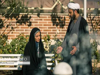 شخصیت روحانی «وقت صبح» واقع‌گراتر از نقش‌های مشابه است/ دنبال سلبریتی‌ها نبودیم