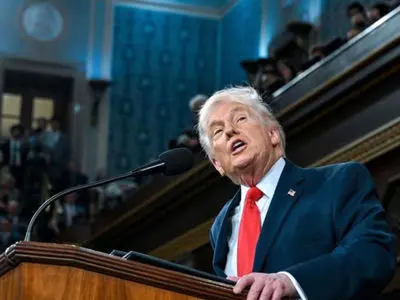 ترمب بخطاب حالة الاتحاد: أمریکا استعادت قوتها الاقتصادیة والأمنیة وتحولت تاریخیا