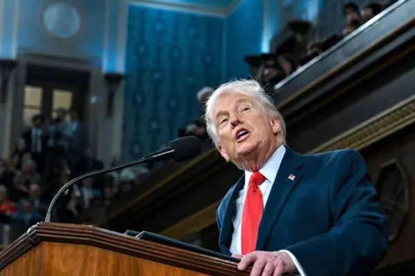 ترمب بخطاب حالة الاتحاد: أمریکا استعادت قوتها الاقتصادیة والأمنیة وتحولت تاریخیا