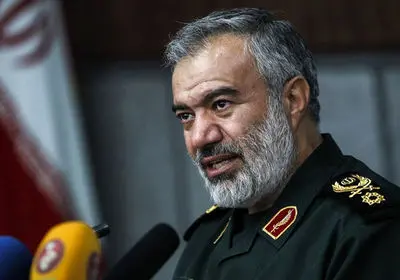 خانم‌ها متوجه باشند که حجاب دستور خود خداست؛ با دستور شیطان همراهی نکنند