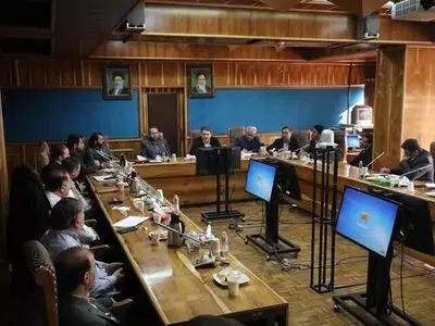 خطاهایی که در گذشته رخ داده، نباید تکرار شود/ کشور بدون احزاب قوی و توانمند به درستی اداره نمی‌شود
