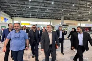 وزیر بهداشت و درمان وارد لامرد شد