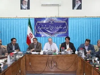 تصرف‌های غیرقانونی در حریم رودخانه‌های قم، باید پاک‌سازی شود