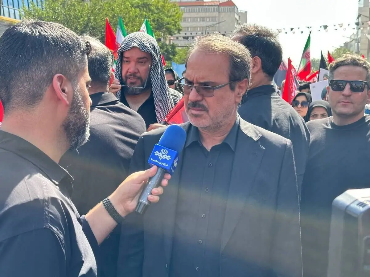 حضور میلیونی مردم گواهی ملموس و باشکوه بر پیوند ناگسستنی میان رهبری و ملت است
