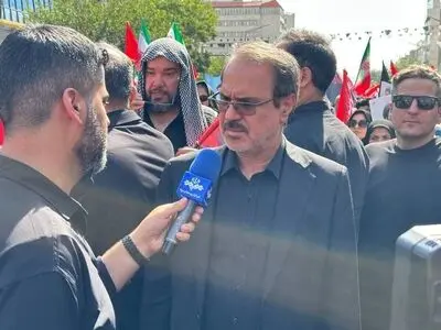 حضور میلیونی مردم گواهی ملموس و باشکوه بر پیوند ناگسستنی میان رهبری و ملت است