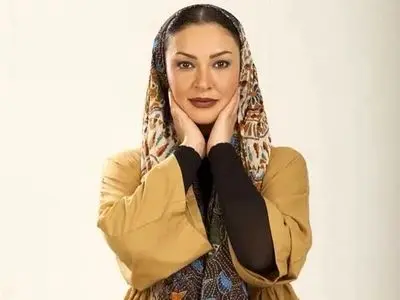 خانم بازیگر بعد از سال‌ها با پوشش متفاوت به تلویزیون برگشت + عکس