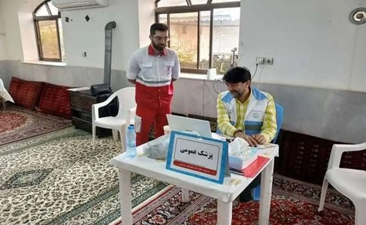 معاینه رایگان ۷۰ نفر در کاروان سلامت هلال احمر سنگاچین بندرانزلی