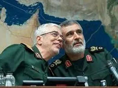فوتبال بازی کردن شهیدان طهرانی مقدم و حاجی زاده با چینی ها! +فیلم