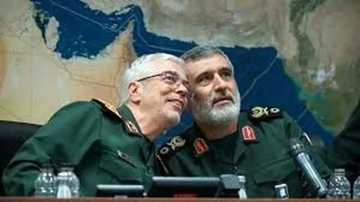 فوتبال بازی کردن شهیدان طهرانی مقدم و حاجی زاده با چینی ها! +فیلم