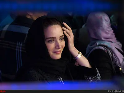 اشک شوق بهنوش طباطبایی در جشن فارغ التحصیلی دکترا +فیلم